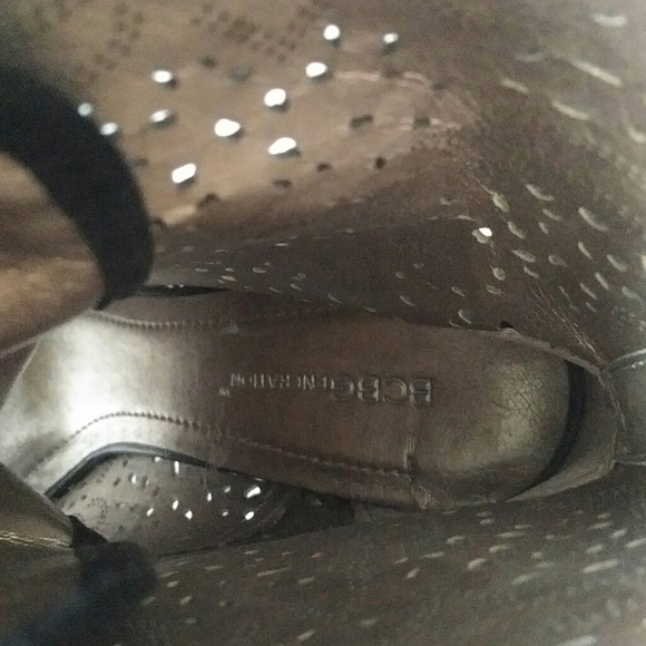 BCBG - suede laser cut open toe heels - Picture 7 of 8